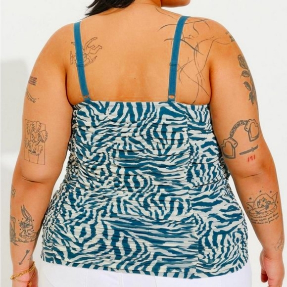 ❤️NWT VINTAGE TORRID CAMI - ZEBRA PRINT - WASHABLE MESH SHIRRED CROP - PLUS SIZE - Picture 3 of 16
